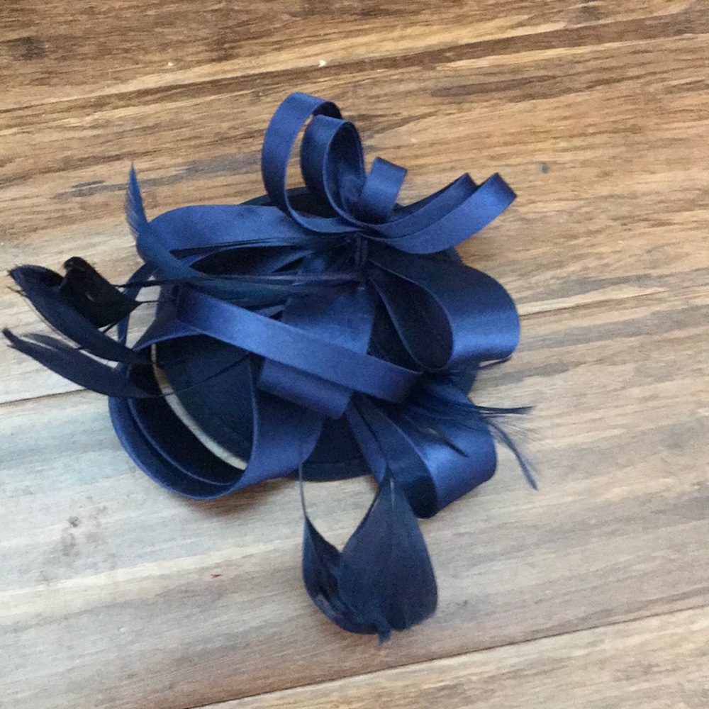 Fascinator - Picture 2 of 3